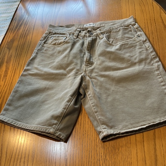 Pepe Jeans Shorts. - Picture 2 of 6